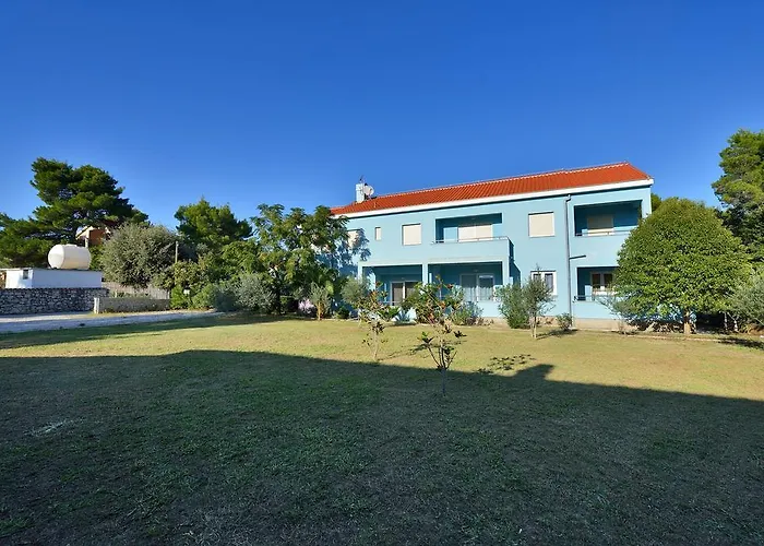 Sara Apartments