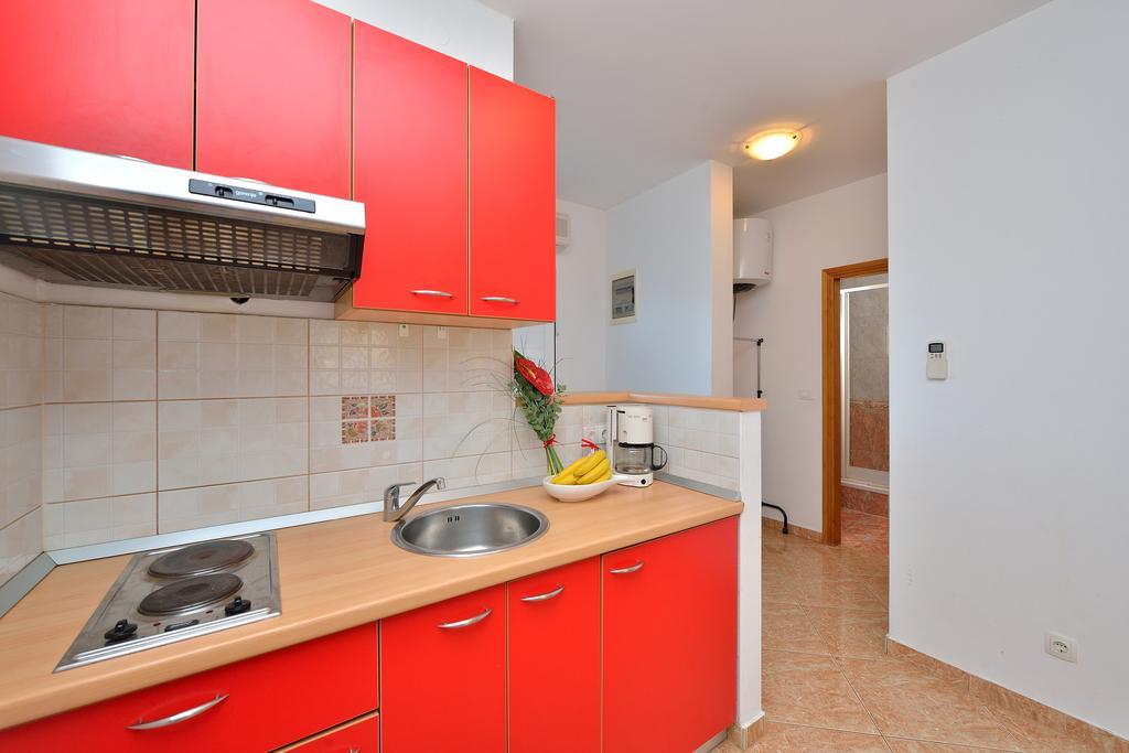 Sara Apartment Petrcane