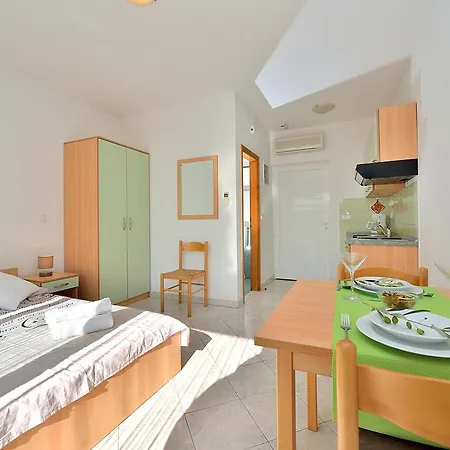 Sara Apartments Petrcane Room photo