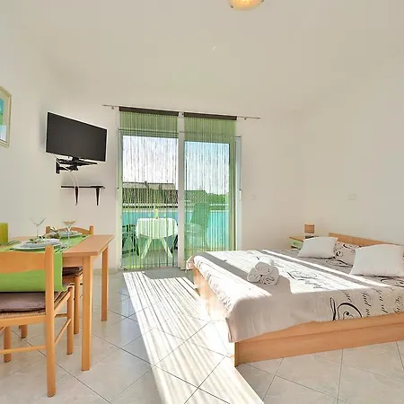Sara Apartments Petrcane Room photo
